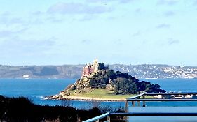 Great Location Very Spacious. Sea And Castle View